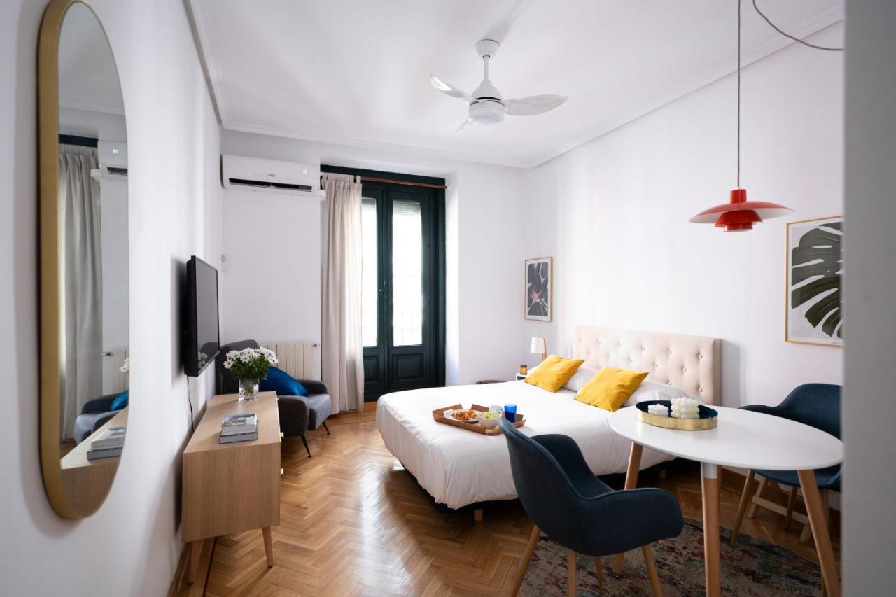 Estudio Calle Del Barquillo مدريد المظهر الخارجي الصورة
